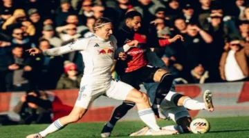 تعادل مثير.. ليدز يونايتد يقاوم مانشستر يونايتد بنتيجة 1-1